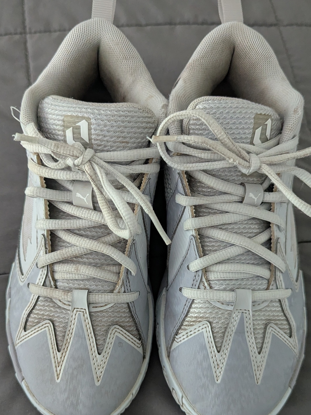 PUMA Scoot Zero Basketball Light Gray Athletic Sneakers